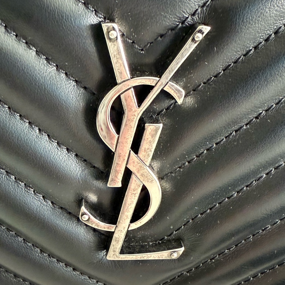 YSL Saint Laurent Lou Quilted Black Calfskin Leather Camera Bag - Picture 12 of 12